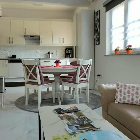Apartment Grazia Pula Exterior photo